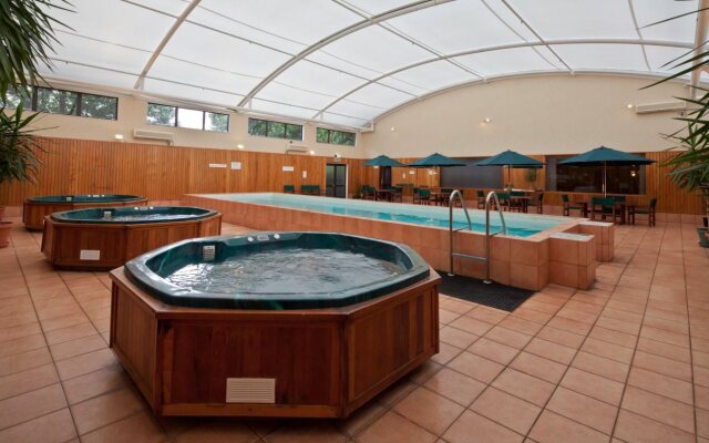 Distinction Hamilton Hotel & Conference Centre