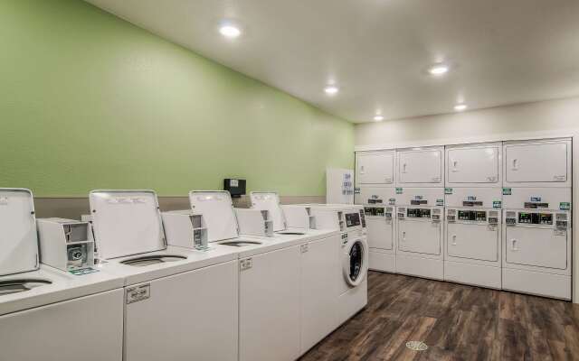 WoodSpring Suites Broomfield-Westminster