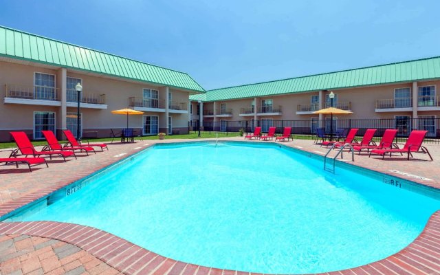 Baymont Inn and Suites Amarillo