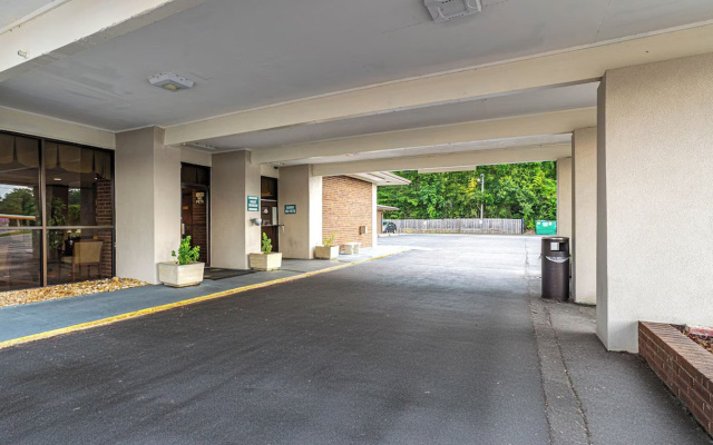 Northgate Inn by Townhouse Hattiesburg I-59