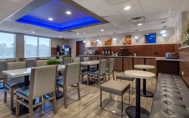MainStay Suites