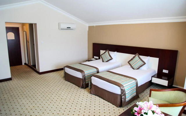 Yayoba Hotel