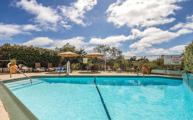 Quality Inn & Suites Capitola By the Sea