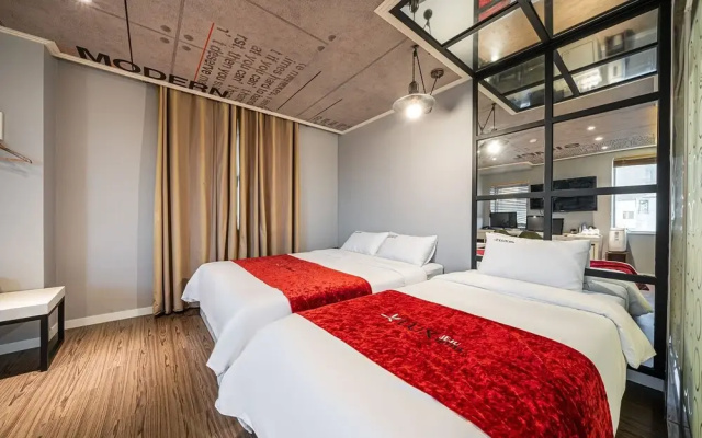 Seogwipo Lux Hotel