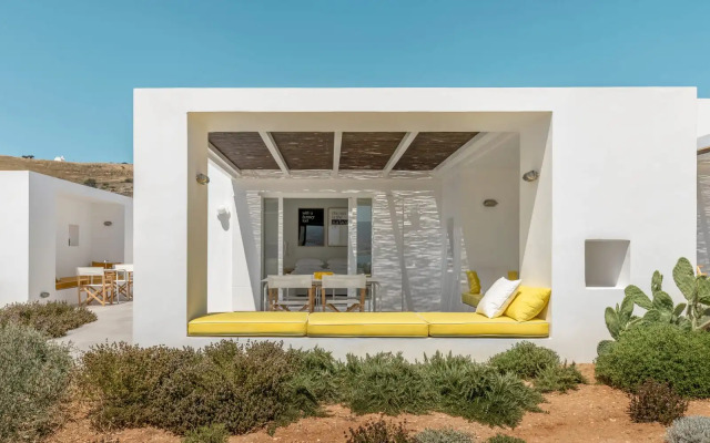 TWWO Antiparos