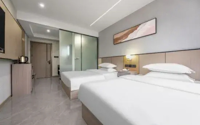 Tongchuang Ejia Chain Hotel (Gushi Xinhe Century City Store)