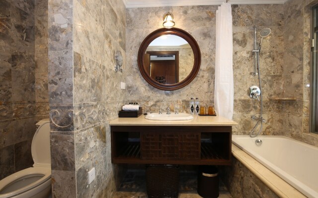Silk Path Grand Sapa Resort & Spa