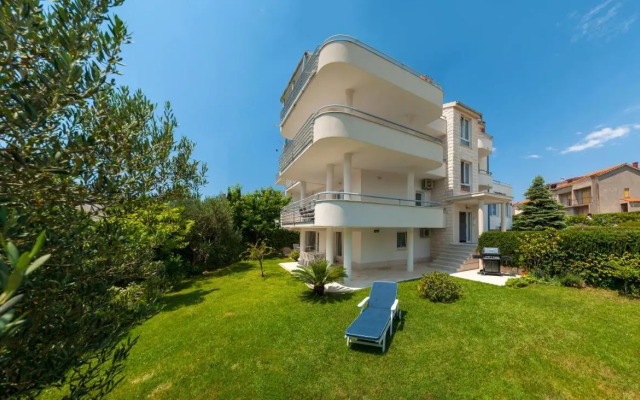 The Beach Apartments