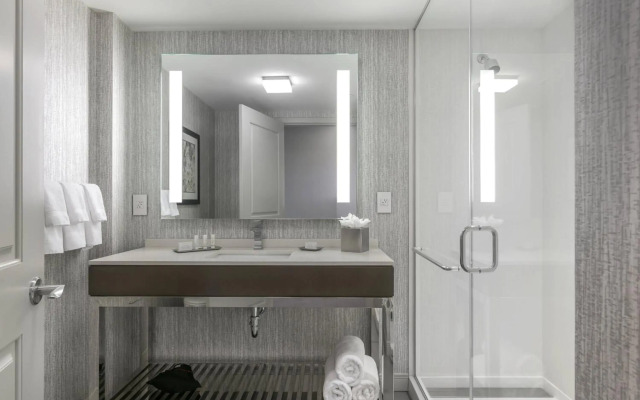 Courtyard by Marriott Edgewater NYC Area