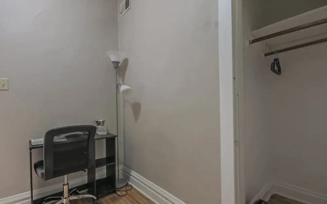 Peaceful One Bedroom Home Near Chicago