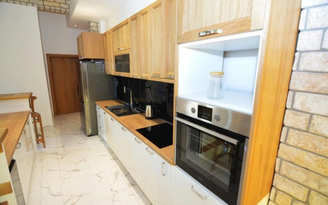 Balabusic Two-bedrooms Deluxe Apartment No.9