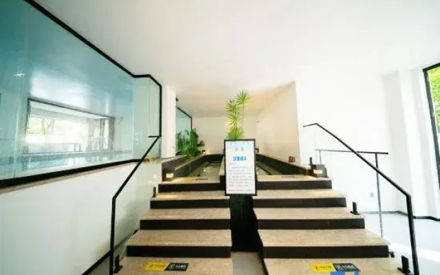 Jinxi Hot Spring Hotel