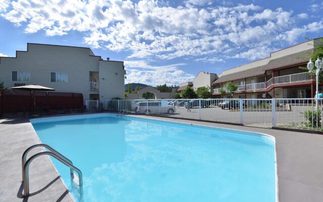 Canadas Best Value Princeton Inn & Suites