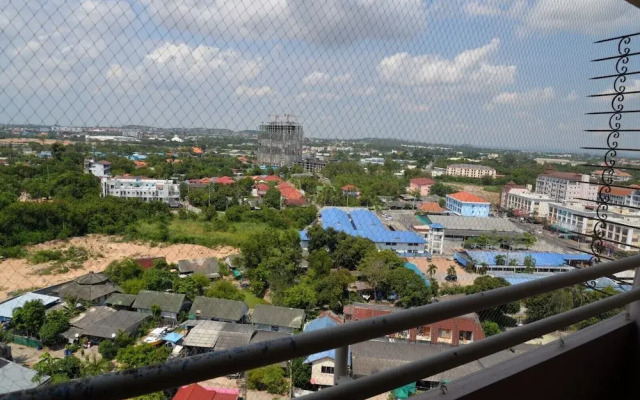 Angket Hip Residence in Jomtien Angket F14 R1402