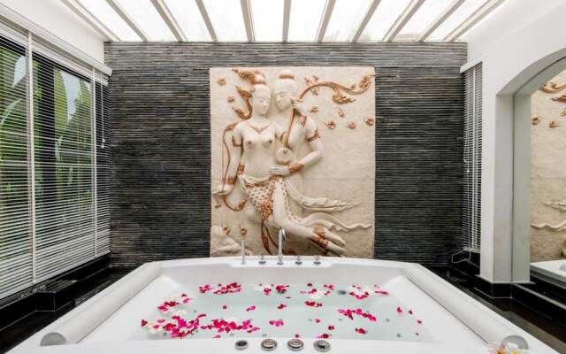 Kinnaree Villa Loch Palm Golf by Chattha