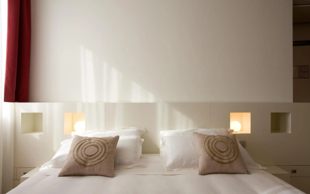 Eos Hotel