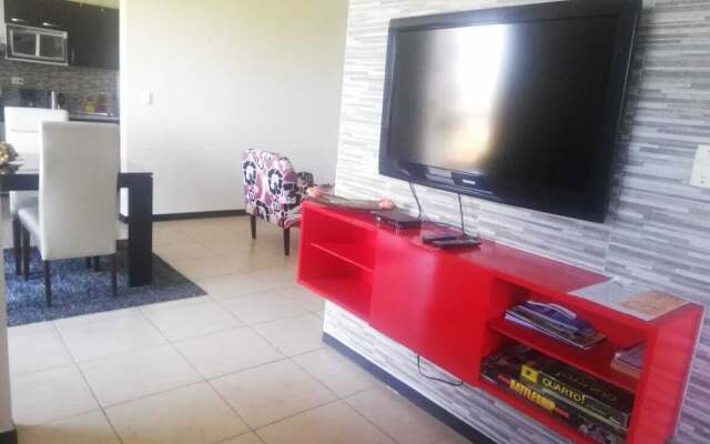 Apartment by airport on way to beach