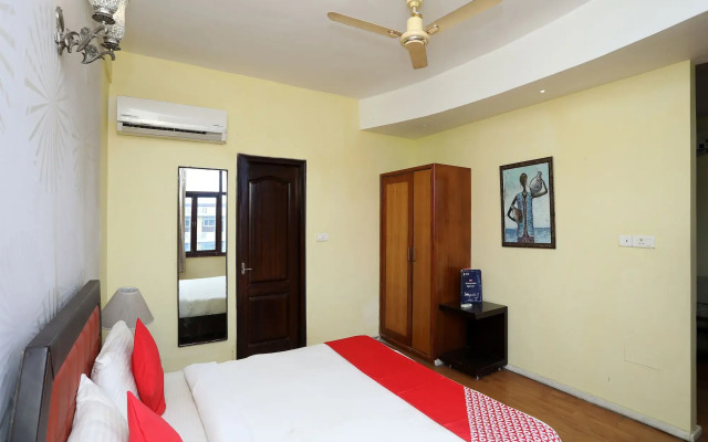 Capital O 1463 Surya Beach Inn