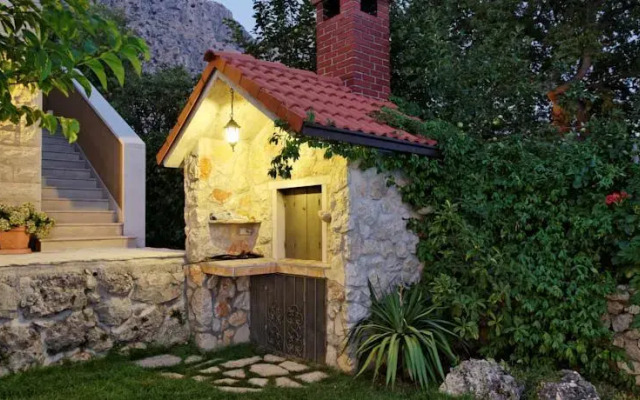 Villa Aurora