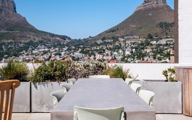 Penthouse w Table Mountain Views Pride View