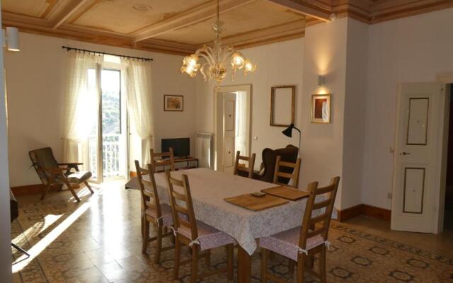 Casa Diamanti-Fox 33 Via Guglielmo Marconi