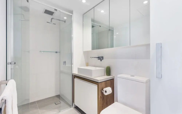 FV Dream 2 BED Apt+ Pool+ Free Parking Qfv211-16