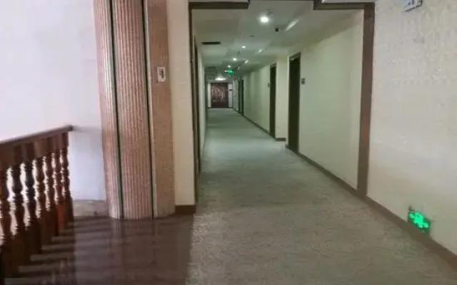 Jiaoling Shun'an Hotel