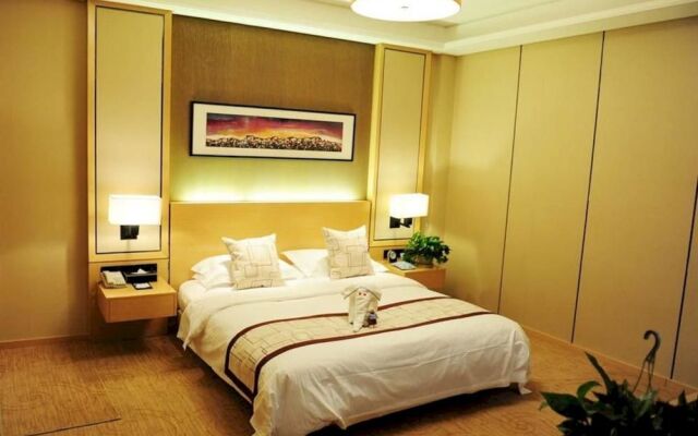 Yantai Celebrity Hotel