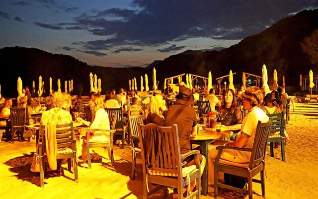 Sugar Beach Club