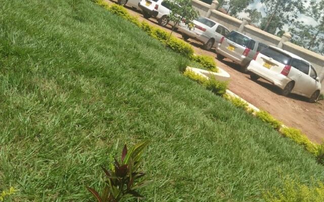 Siaya Summit Hotel