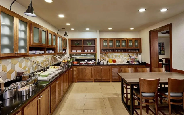 Hyatt Place Atlanta / Cobb Galleria