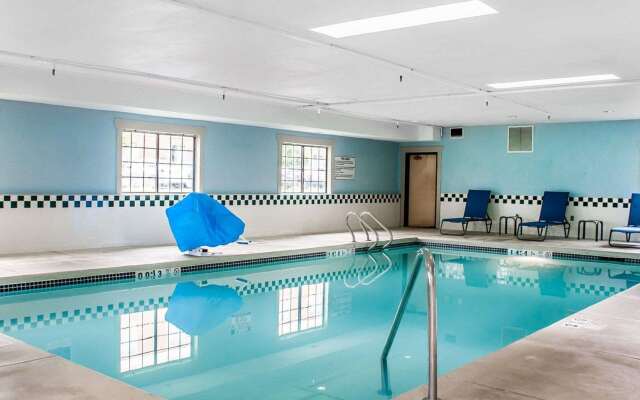 Comfort Inn And Suites Hamburg