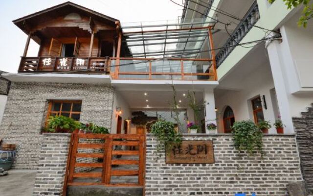 Floral Hotels Time Inn