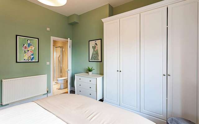 Crystal Palace Residence I