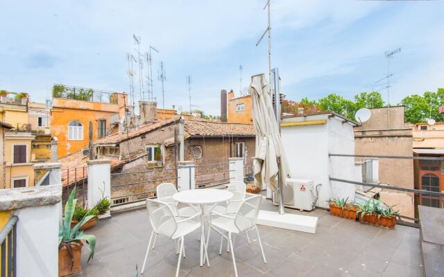 RSH Piazza Navona Terrace Hi Tech