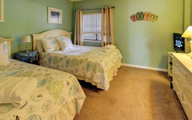 Shorewood 136 by RedAwning