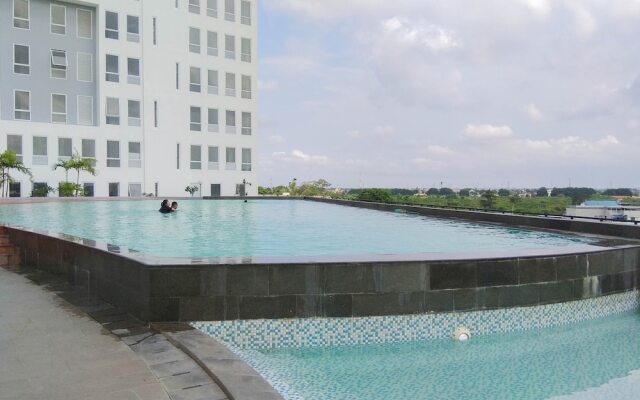 Homey And Minimalist 2Br At Patraland Urbano Apartment