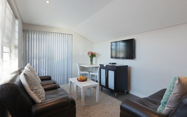Bella Donna Apartments by CTHA