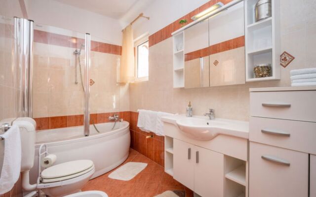 Apartment Adriana Pula