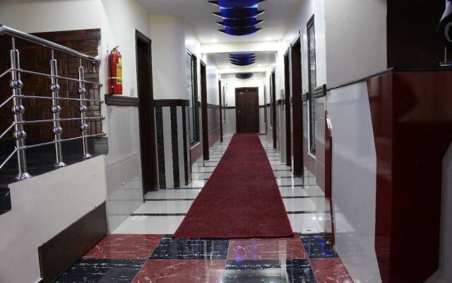 Metro Hotel