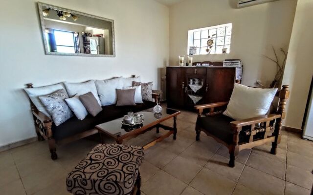 Thymes traditional house