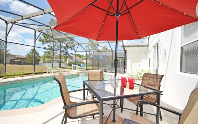 Pine Forest Chateau , Davenport, US