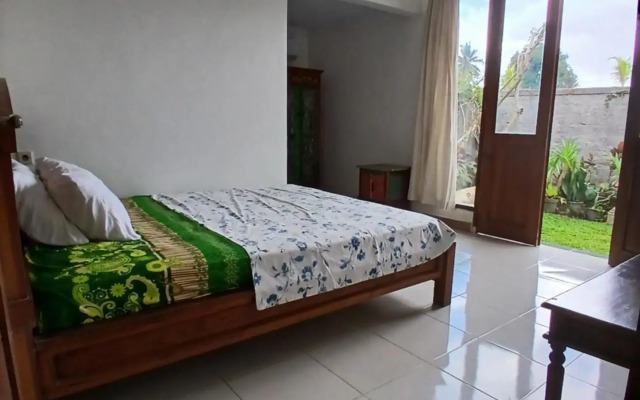 Ona House
