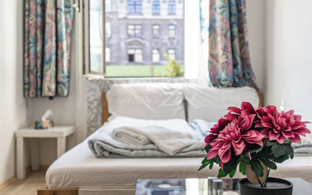 Comfortable 3BR Danube & Millenium Tower