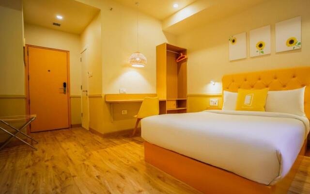 Bloom Hotel - Worli