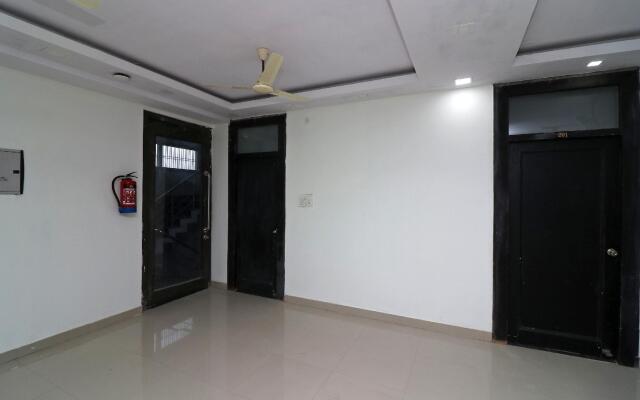 OYO Flagship 30894 Indira Nagar