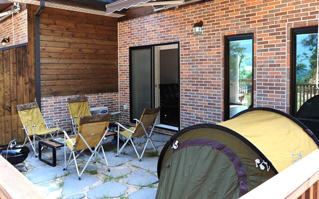 Gyeongju Padosori spa Glamping Pension