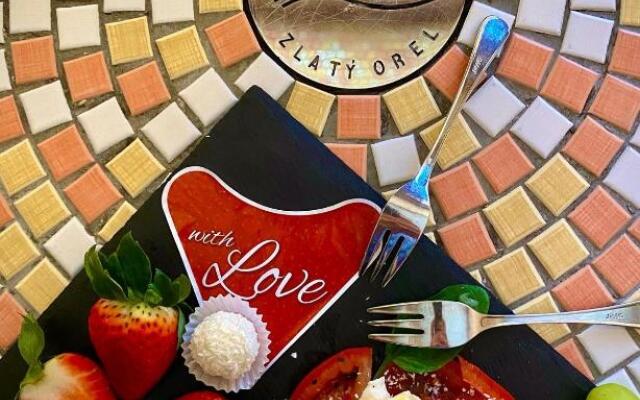 Zámecký Hotel Zlatý Orel