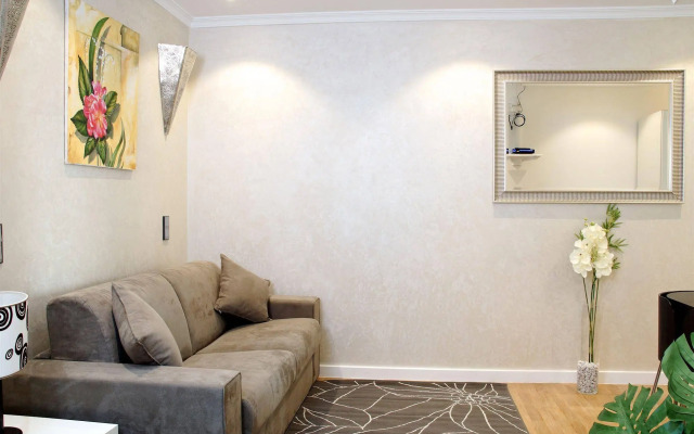 The Queen Luxury Apartments - Villa Cortina