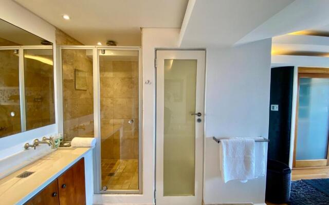 Clifton YOLO Spaces – Clifton Beachfront Executive